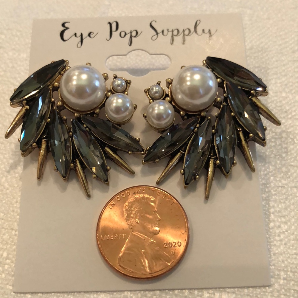 Pearl and Crystal Statement Stud Earrings - Picture 2 of 11